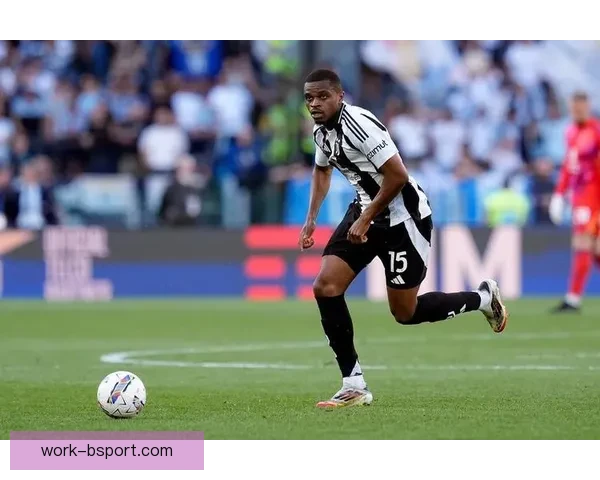 卡卢卢成功免签加盟尤文图斯 期待新赛季表现助力球队防线强化