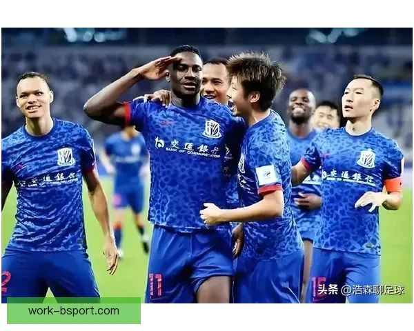 申花勇夺2024中国超级杯彰显球队实力与荣耀 申花勇夺2024中国超级杯彰显球队实力与荣耀